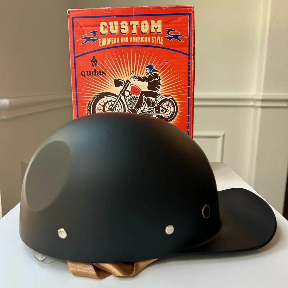 Qudas Matte Black Men's Helmet with Skull Face Mask, Size L, NIB